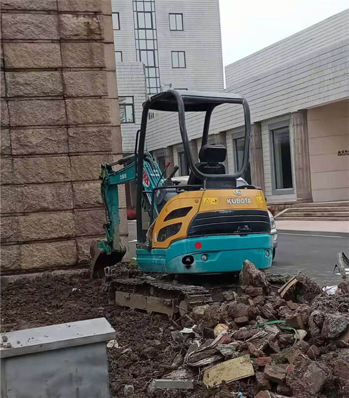 附近小型挖掘機(jī)出租